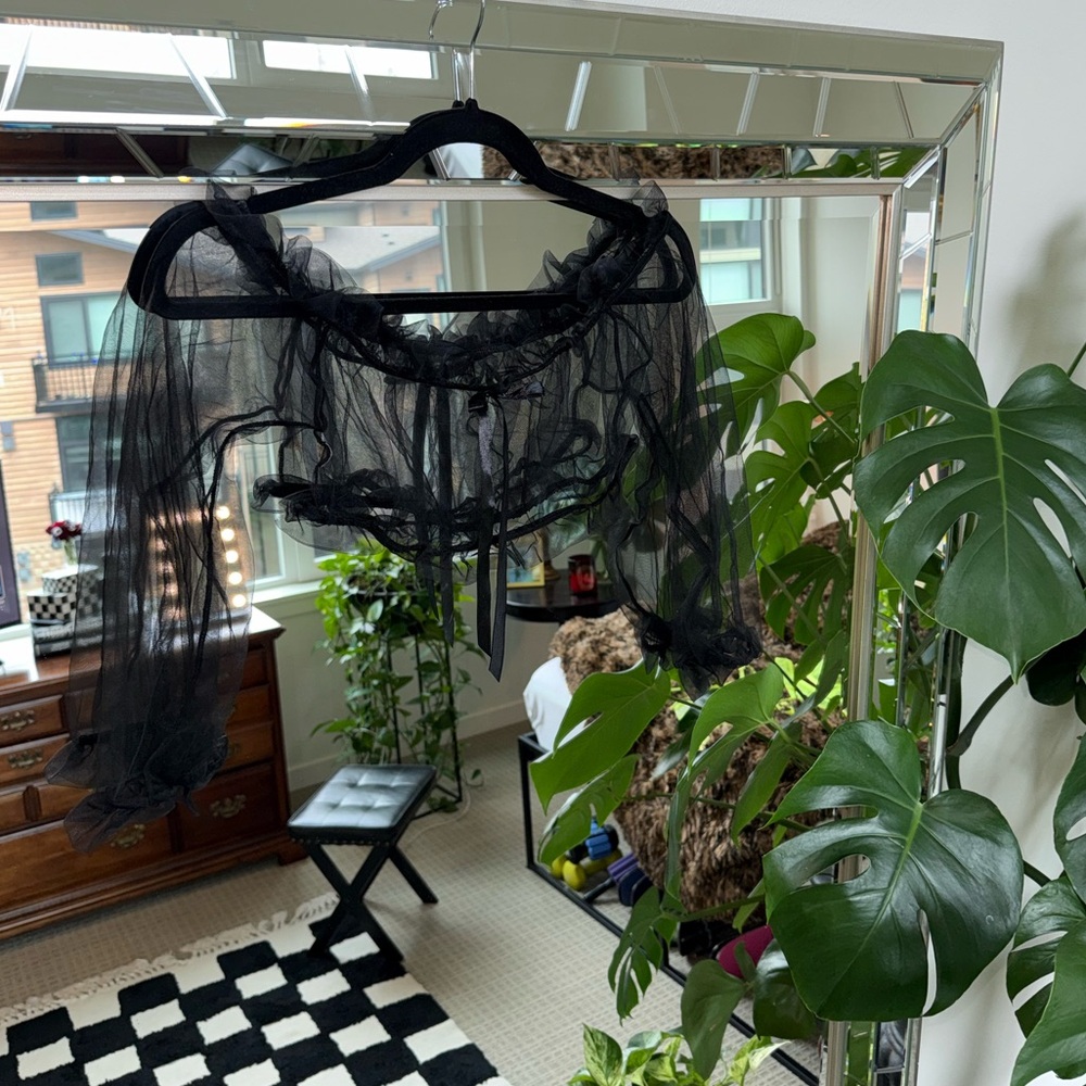 5/$25 - SHEIN | Black Mesh Cropped Lingerie Top